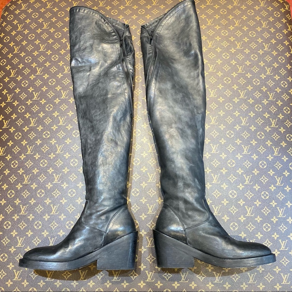 Ann Demeulemeester over the knee boots - Picture 2 of 4